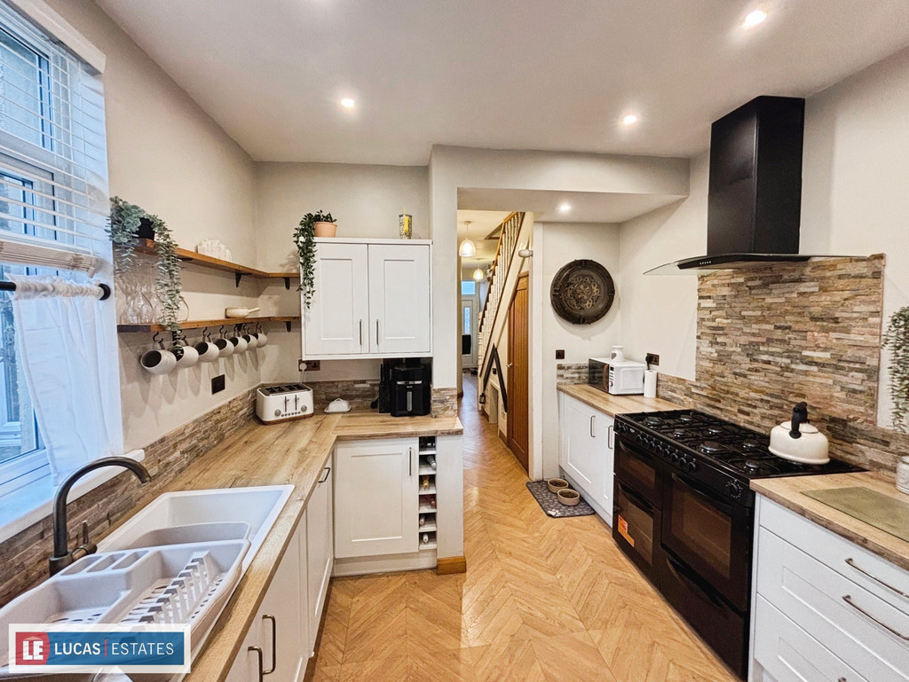 3 bed semi-detached house for sale in Lewis Street, Ystrad Mynach  - Property Image 12