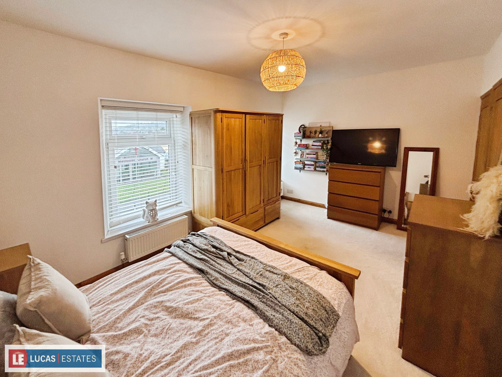 3 bed semi-detached house for sale in Lewis Street, Ystrad Mynach  - Property Image 20