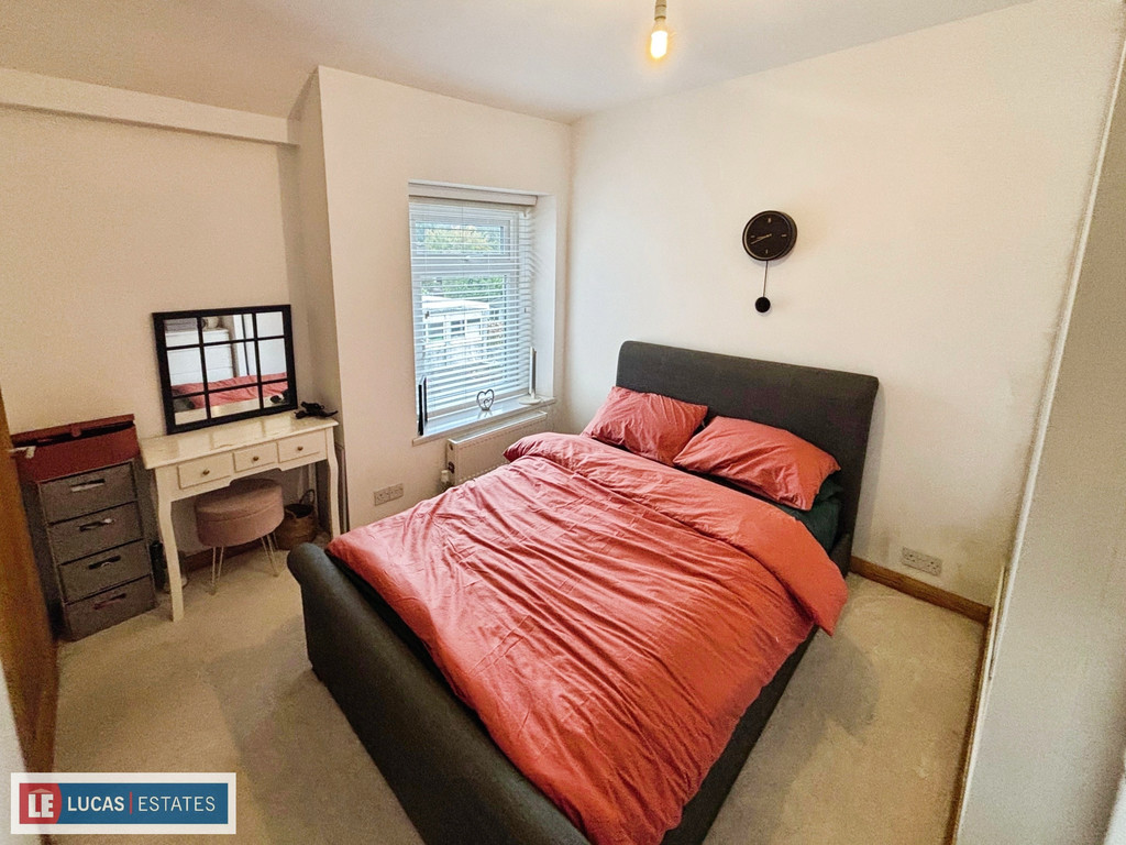 3 bed semi-detached house for sale in Lewis Street, Ystrad Mynach  - Property Image 21