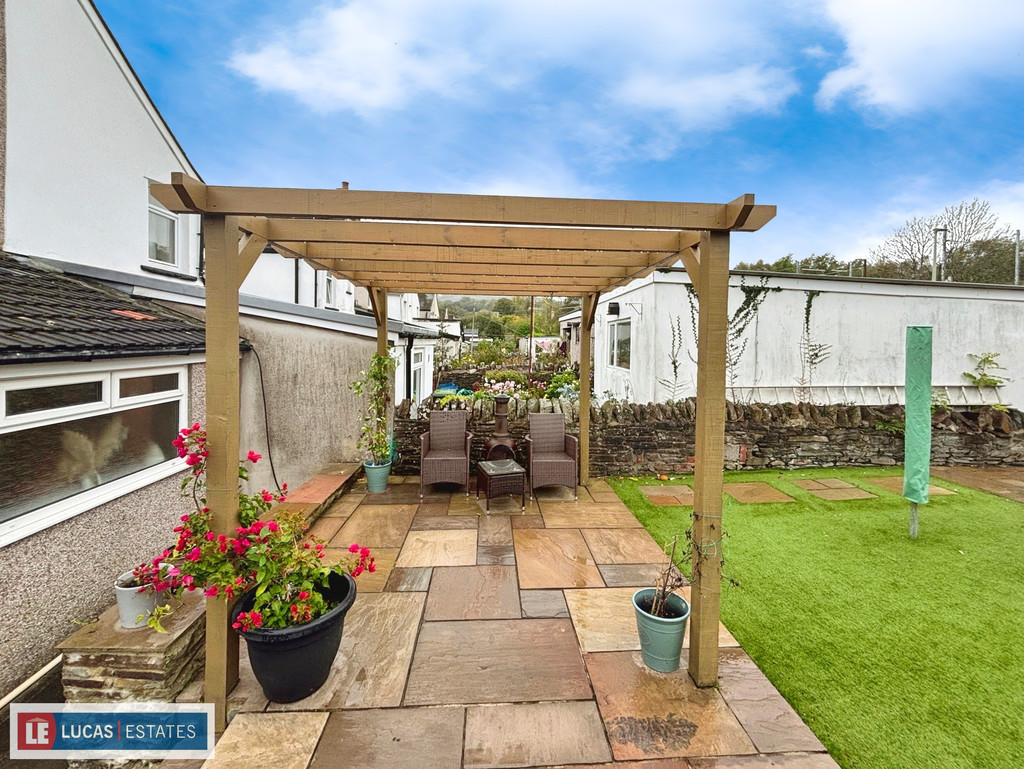 3 bed semi-detached house for sale in Lewis Street, Ystrad Mynach  - Property Image 27