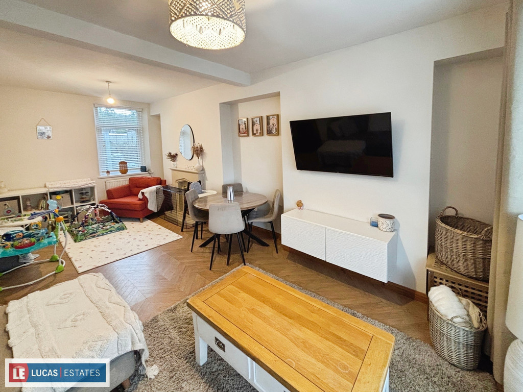 3 bed semi-detached house for sale in Lewis Street, Ystrad Mynach  - Property Image 6