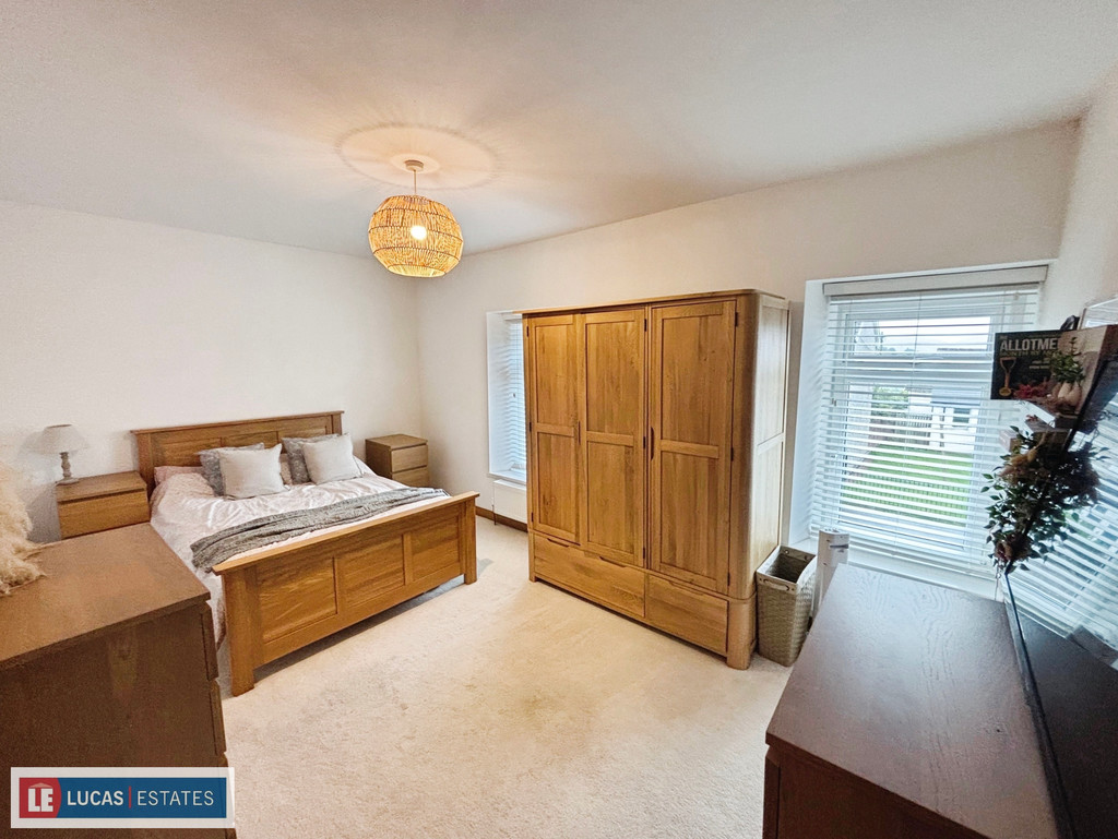 3 bed semi-detached house for sale in Lewis Street, Ystrad Mynach  - Property Image 18