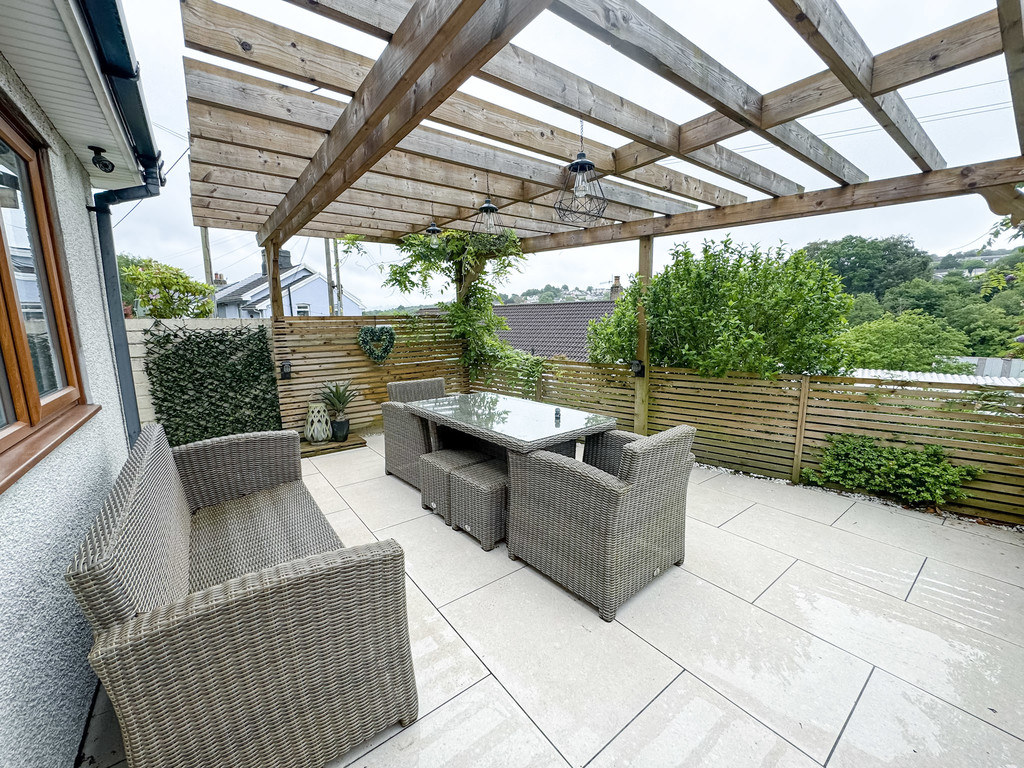 4 bed detached bungalow for sale in Woodfieldside, Blackwood  - Property Image 13