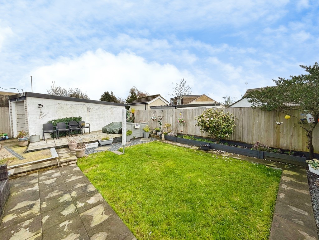 2 bed semi-detached bungalow for sale in Hadrians Close, Gelligaer, Hengoed  - Property Image 21