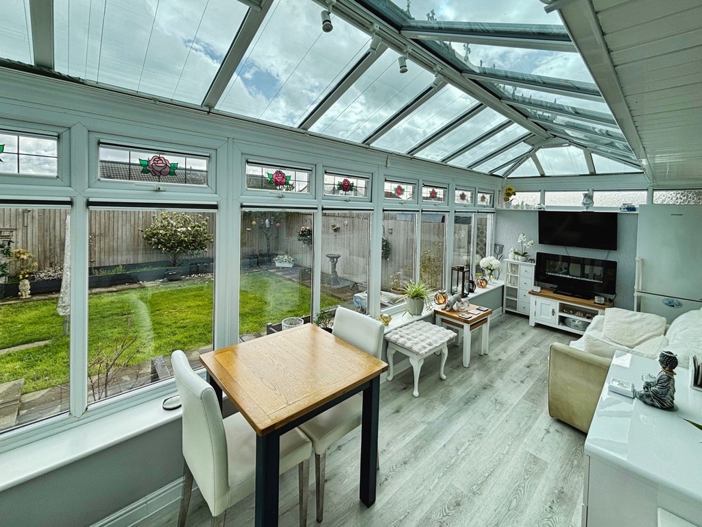 2 bed semi-detached bungalow for sale in Hadrians Close, Gelligaer, Hengoed  - Property Image 12