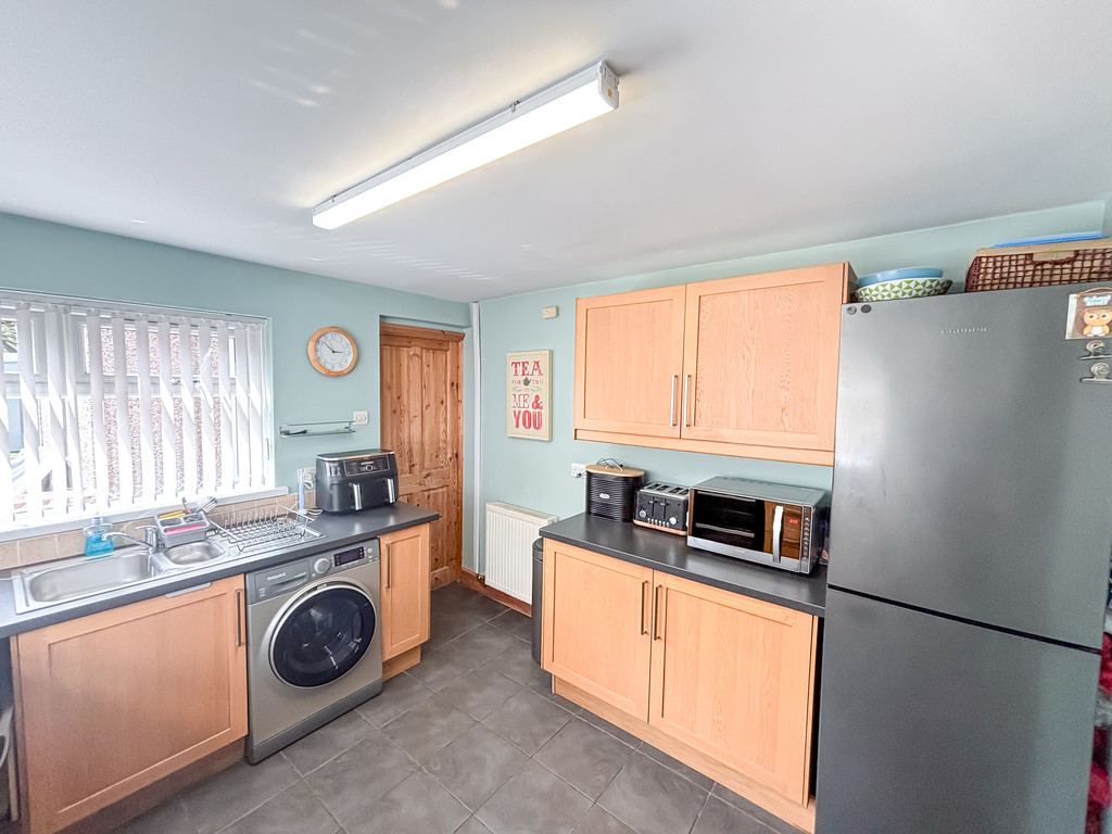 3 bed terraced house for sale in Edward Street, Ystrad Mynach, Hengoed  - Property Image 8