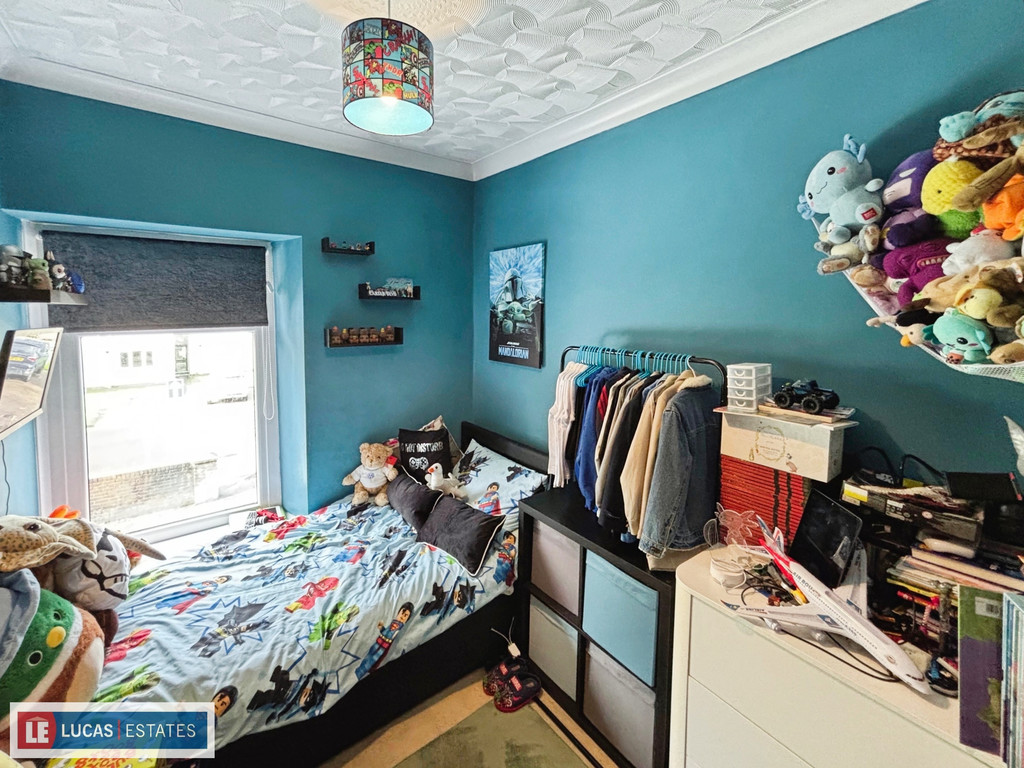 3 bed terraced house for sale in Gelligroes Road, Pontllanfraith, Blackwood  - Property Image 20