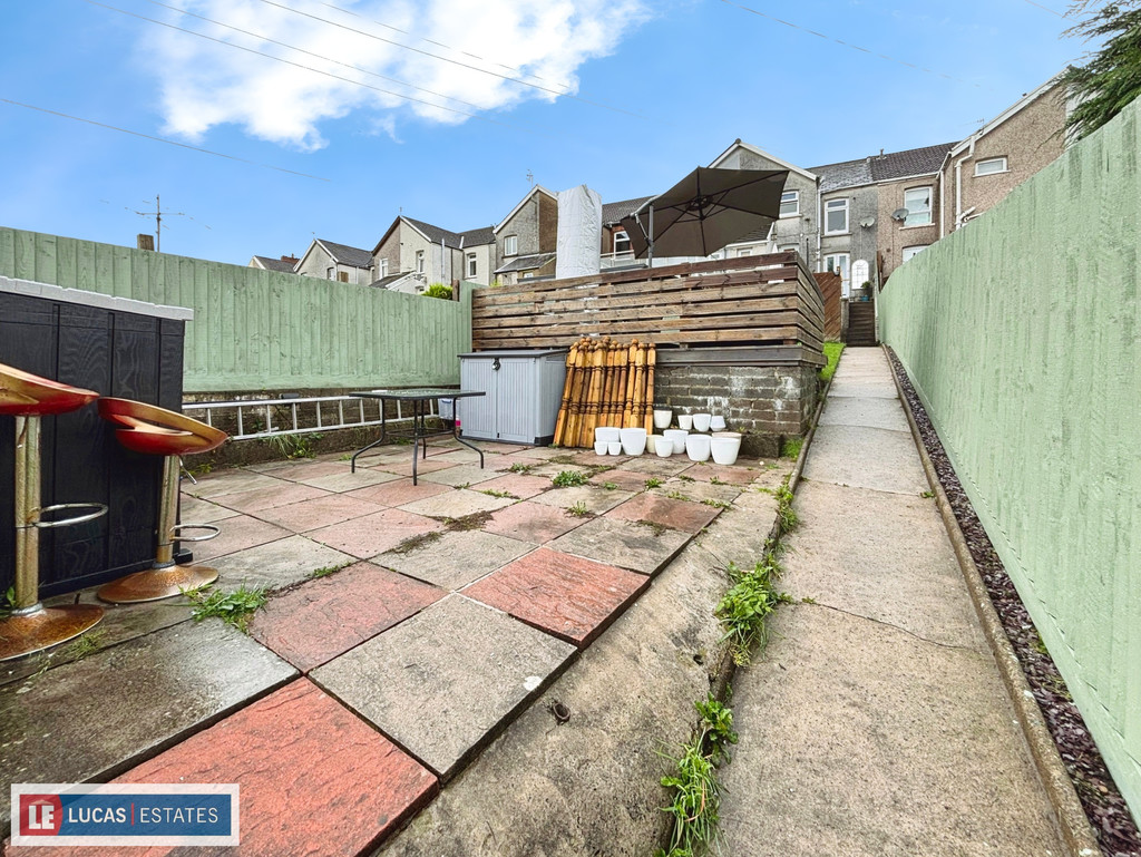3 bed terraced house for sale in Gelligroes Road, Pontllanfraith, Blackwood  - Property Image 26