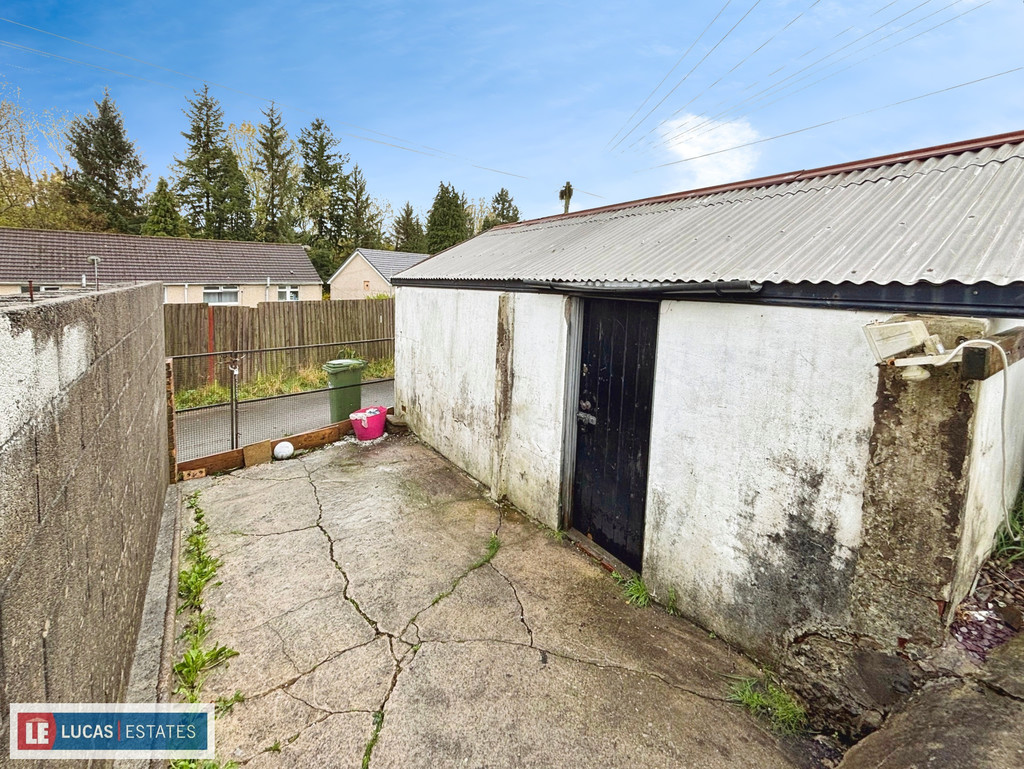 3 bed terraced house for sale in Gelligroes Road, Pontllanfraith, Blackwood  - Property Image 27