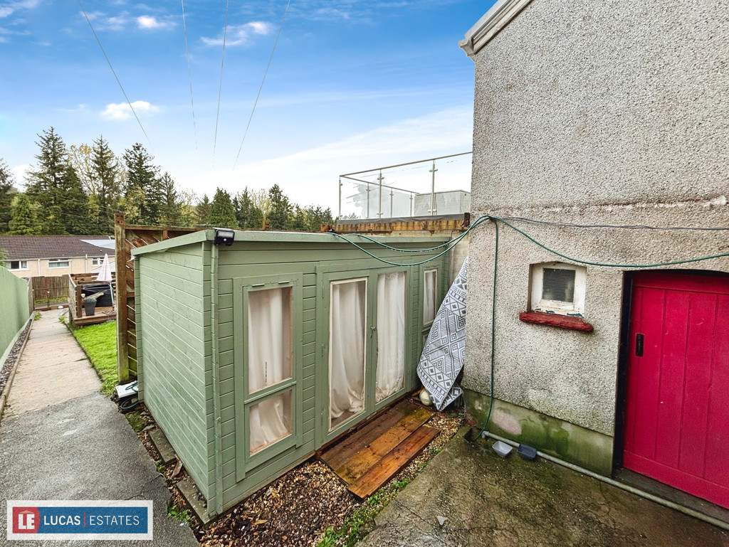3 bed terraced house for sale in Gelligroes Road, Pontllanfraith, Blackwood  - Property Image 21