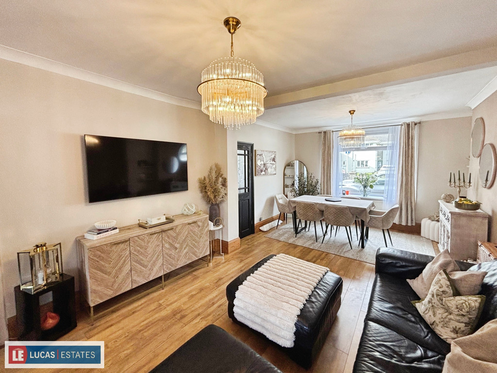 3 bed terraced house for sale in Gelligroes Road, Pontllanfraith, Blackwood  - Property Image 7