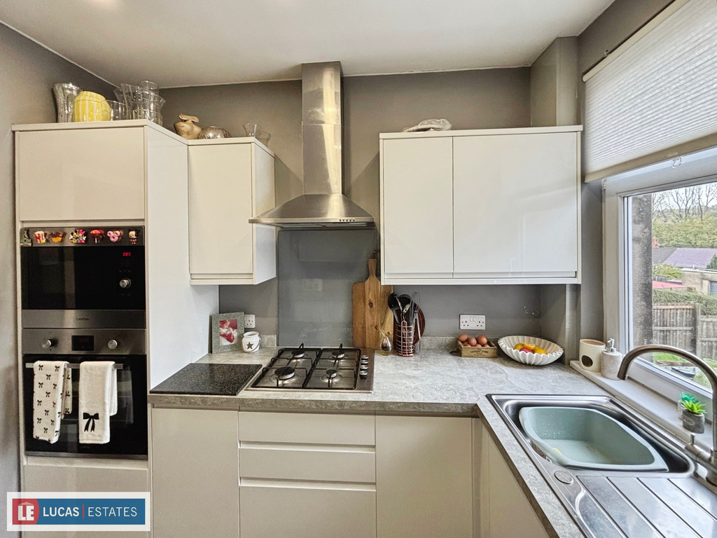 3 bed terraced house for sale in Gelligroes Road, Pontllanfraith, Blackwood  - Property Image 9