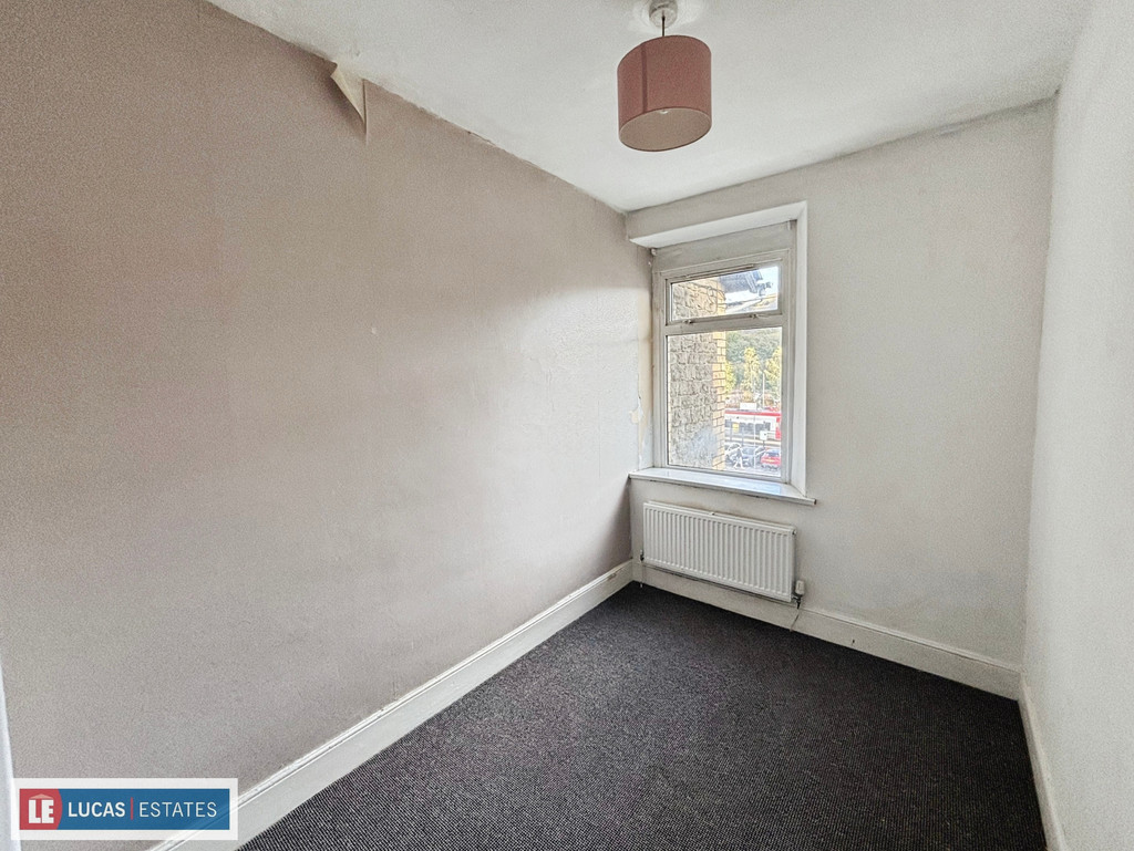 3 bed terraced house for sale in High Street, Newbridge, Newport  - Property Image 18