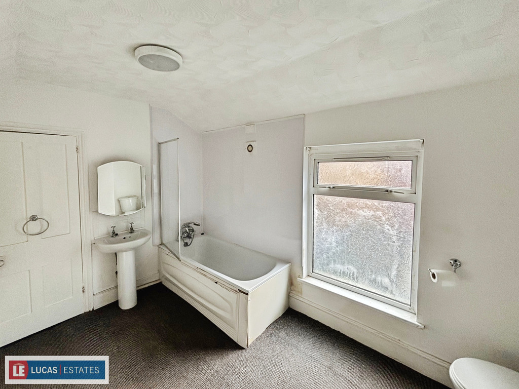 3 bed terraced house for sale in High Street, Newbridge, Newport  - Property Image 20