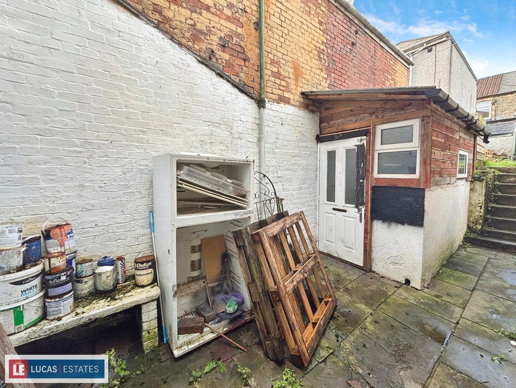3 bed terraced house for sale in High Street, Newbridge, Newport  - Property Image 21