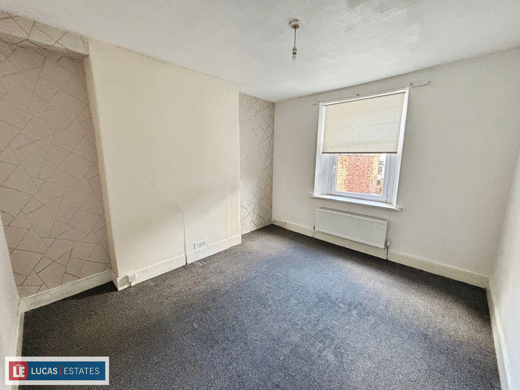 3 bed terraced house for sale in High Street, Newbridge, Newport  - Property Image 14