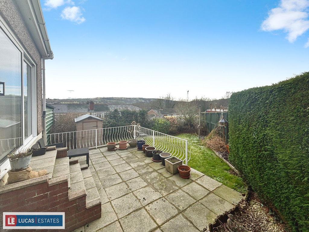3 bed detached bungalow for sale in Tyn-y-coed, Ystrad Mynach - Property Image 14