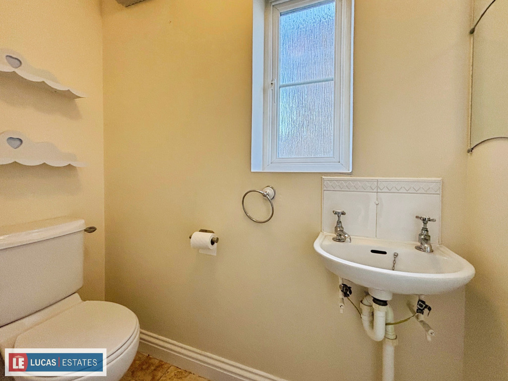 4 bed detached house for sale in Rhodfa Glascoed, Blackwood  - Property Image 14