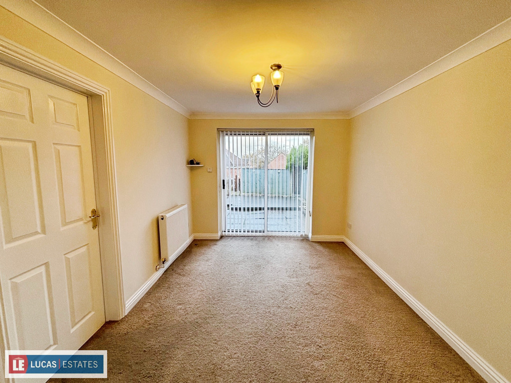 4 bed detached house for sale in Rhodfa Glascoed, Blackwood  - Property Image 4