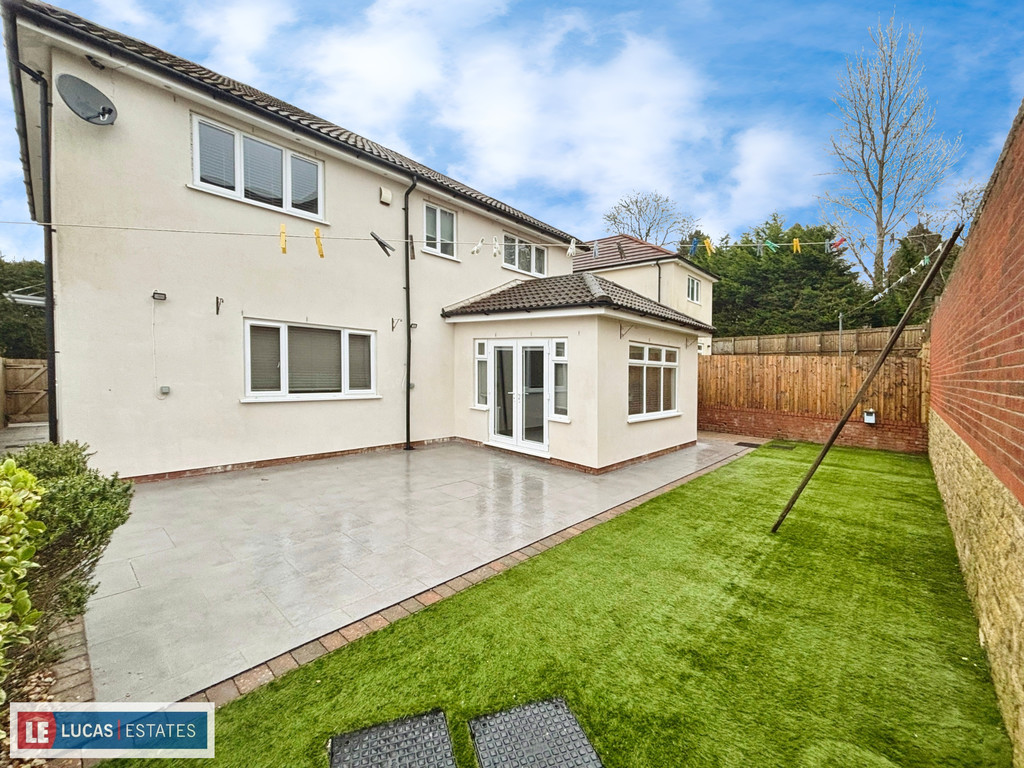 4 bed detached house for sale in Trem-y-ffynnon The Rise, Pengam - Property Image 20