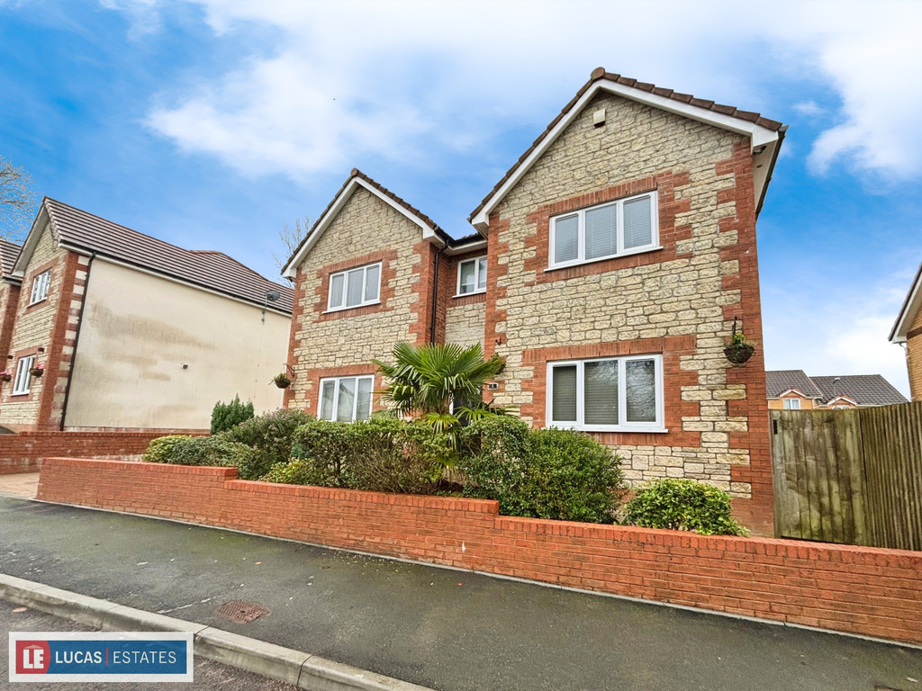 4 bed detached house for sale in Trem-y-ffynnon The Rise, Pengam - Property Image 28