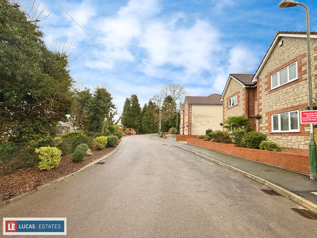 4 bed detached house for sale in Trem-y-ffynnon The Rise, Pengam - Property Image 26