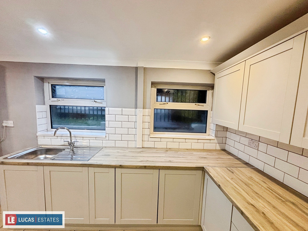 3 bed semi-detached house for sale in Woodfield Terrace, Tir-y-berth, Hengoed  - Property Image 12