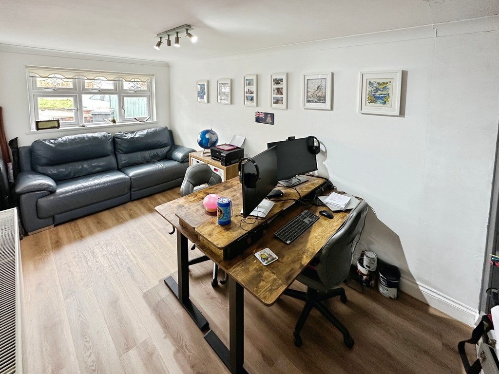 4 bed detached house for sale in Beaumaris Way, Grove Park, Blackwood  - Property Image 14