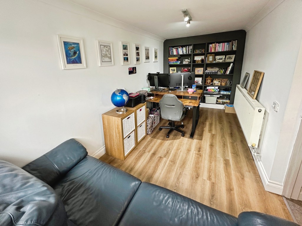 4 bed detached house for sale in Beaumaris Way, Grove Park, Blackwood  - Property Image 13