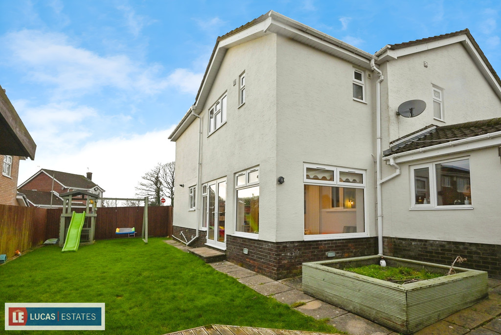 4 bed detached house for sale in Beaumaris Way, Grove Park, Blackwood  - Property Image 20