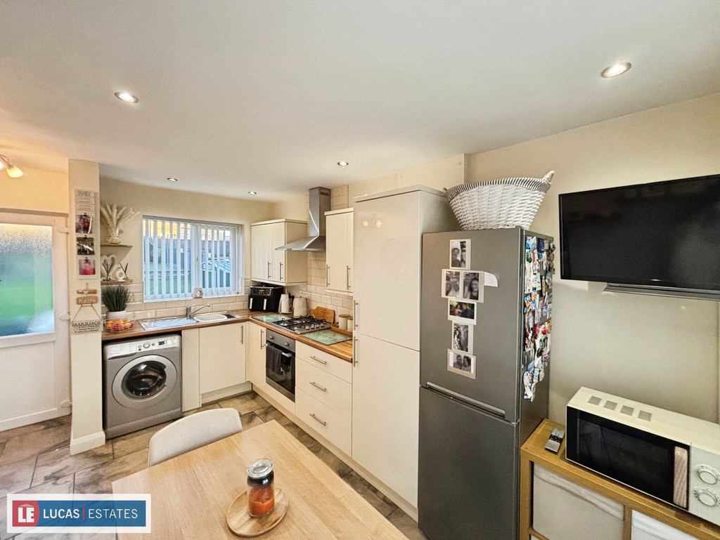 3 bed semi-detached house for sale in Sannan Street, Aberbargoed, CF81  - Property Image 7