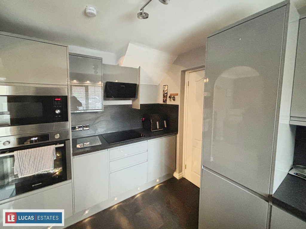 4 bed detached house for sale in Bryn Awelon, Penpedairheol  - Property Image 12