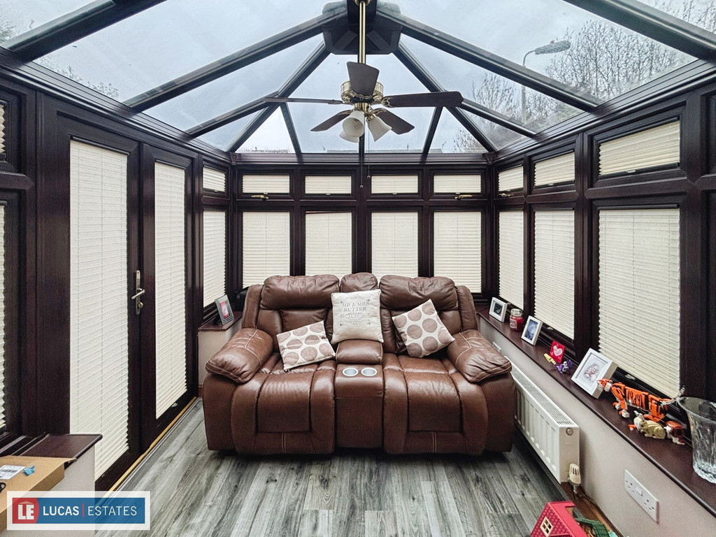 4 bed detached house for sale in Bryn Awelon, Penpedairheol  - Property Image 10