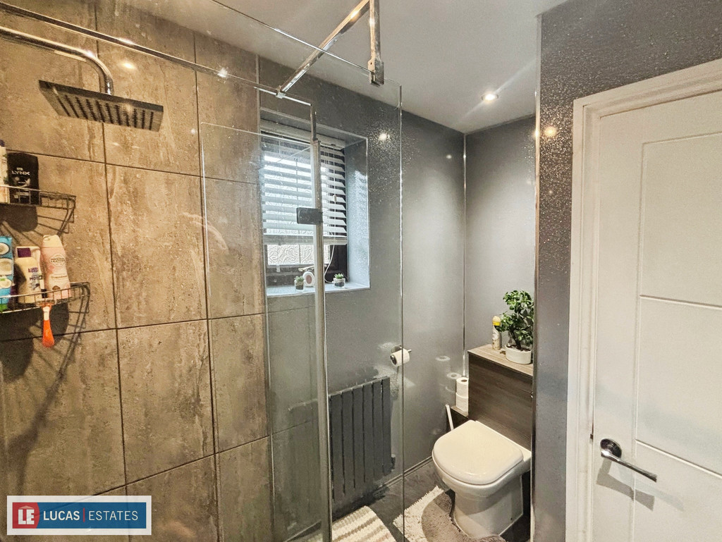 4 bed detached house for sale in Bryn Awelon, Penpedairheol  - Property Image 23