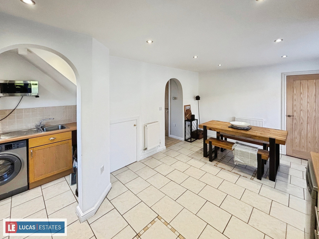 4 bed detached house for sale in Hafod Goch, Hengoed  - Property Image 11