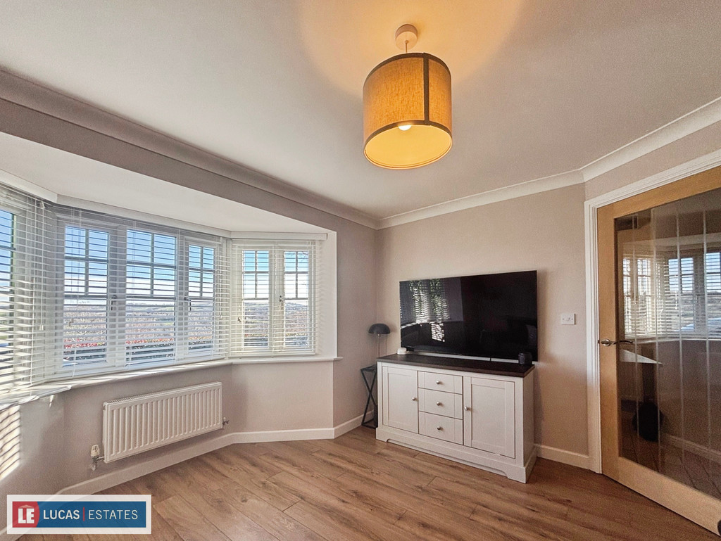 4 bed detached house for sale in Hafod Goch, Hengoed  - Property Image 5