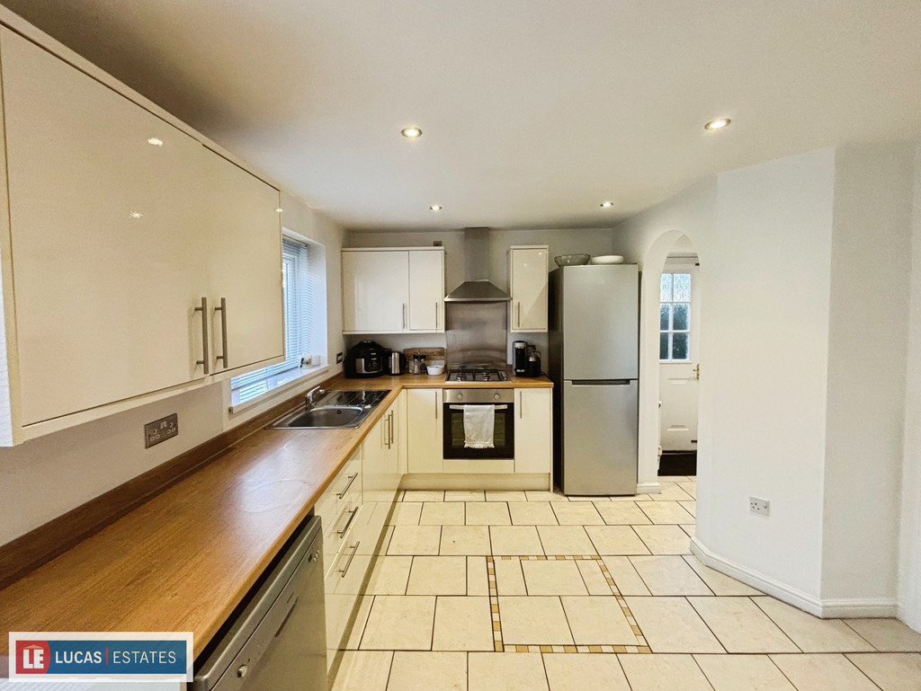 4 bed detached house for sale in Hafod Goch, Hengoed  - Property Image 8