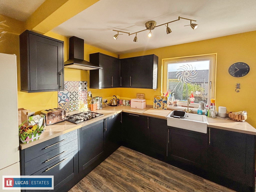 3 bed semi-detached house for sale in Cylla Street, Penybryn, Hengoed  - Property Image 3
