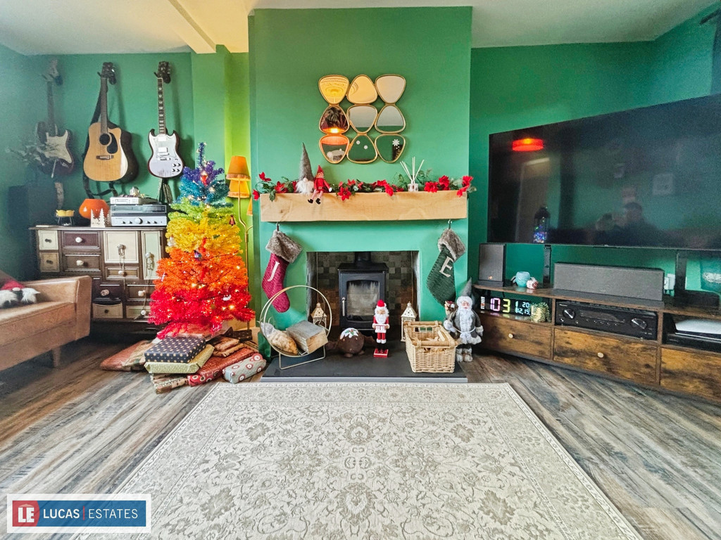 3 bed semi-detached house for sale in Cylla Street, Penybryn, Hengoed  - Property Image 6