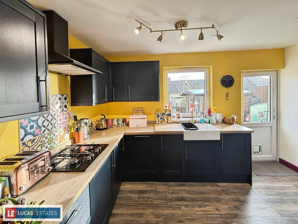 3 bed semi-detached house for sale in Cylla Street, Penybryn, Hengoed  - Property Image 8
