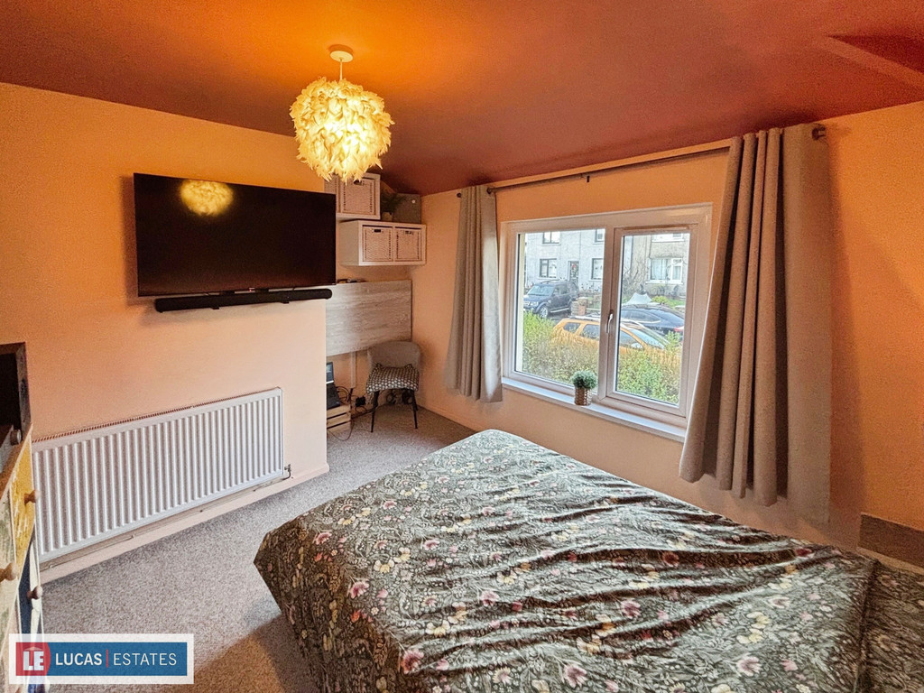 3 bed semi-detached house for sale in Cylla Street, Penybryn, Hengoed  - Property Image 16