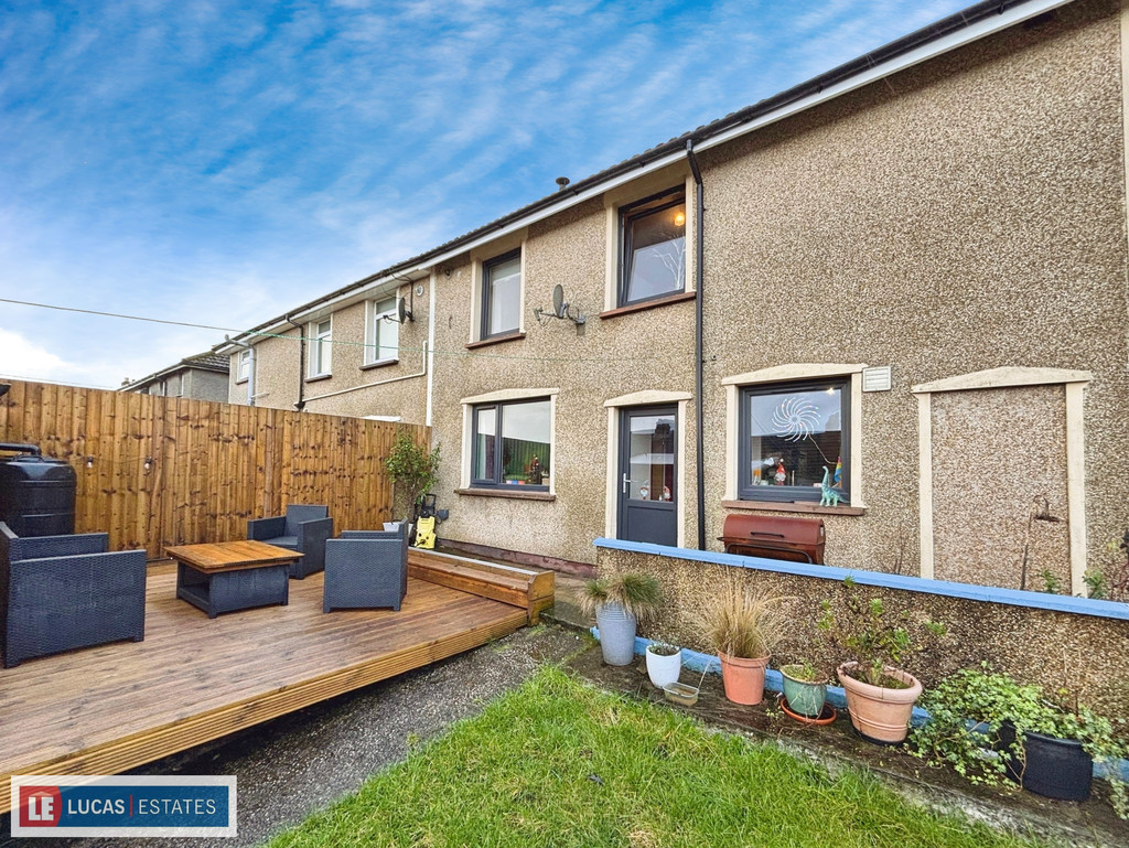3 bed semi-detached house for sale in Cylla Street, Penybryn, Hengoed  - Property Image 28