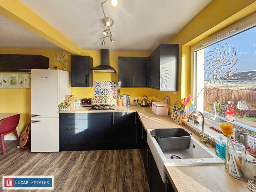 3 bed semi-detached house for sale in Cylla Street, Penybryn, Hengoed  - Property Image 9