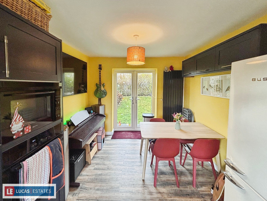 3 bed semi-detached house for sale in Cylla Street, Penybryn, Hengoed  - Property Image 11