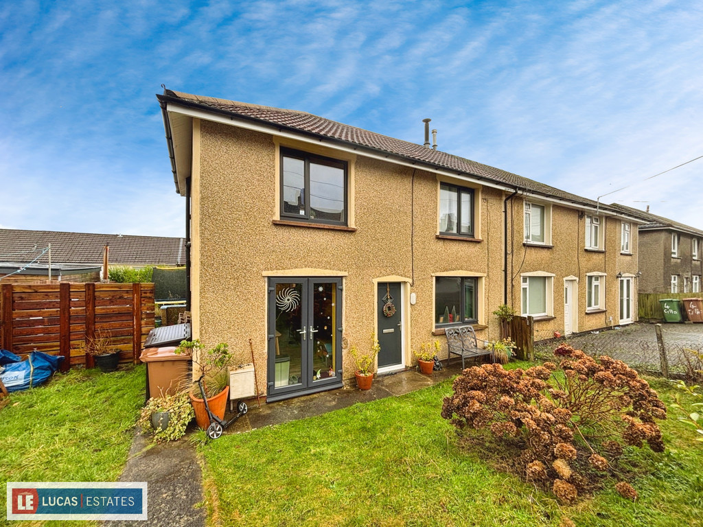 3 bed semi-detached house for sale in Cylla Street, Penybryn, Hengoed