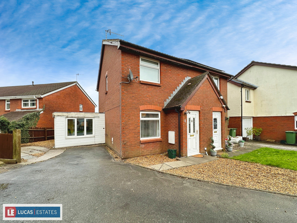 2 bed semi-detached house for sale in Glas Fryn, Penpedairheol