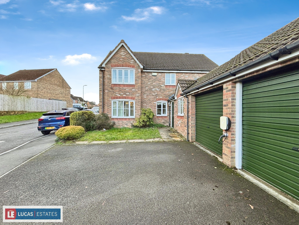4 bed detached house for sale in Clos Coed Bach, Blackwood, NP12  - Property Image 39