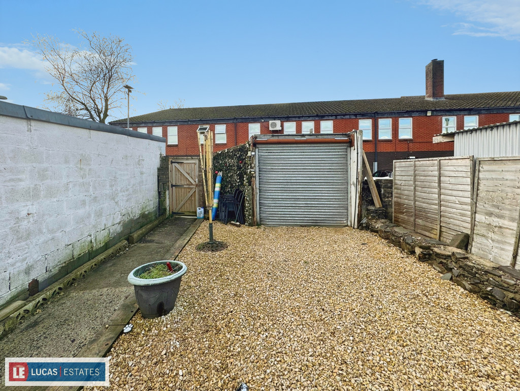 3 bed terraced house for sale in Park Place, Bargoed  - Property Image 12