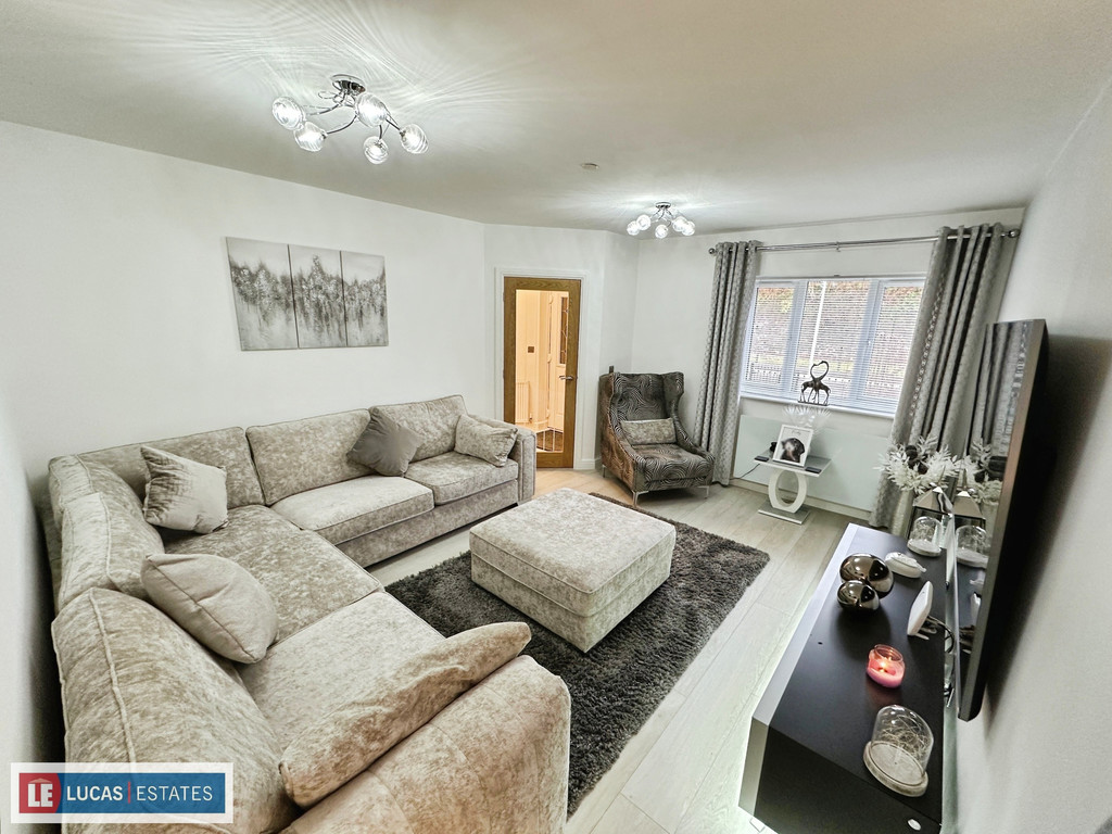 4 bed detached house for sale in Glan-Yr-Afon Lane, Fleur De Lis - Property Image 6