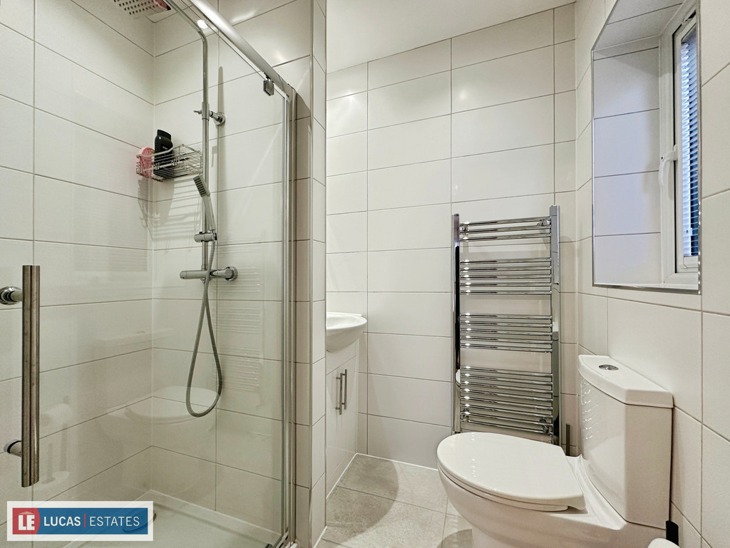4 bed detached house for sale in Glan-Yr-Afon Lane, Fleur De Lis - Property Image 8